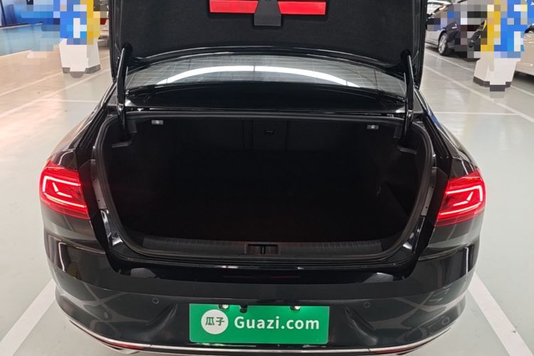 Used Volkswagen Magotan 2020 330TSI DSG Leading Model Trunk