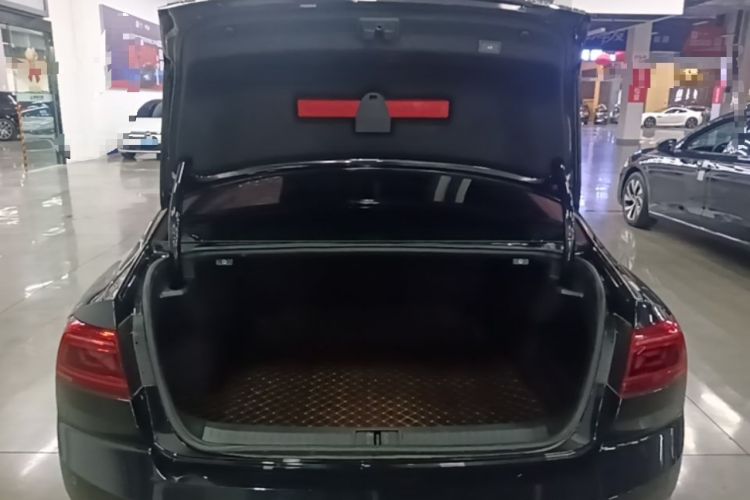 Used Volkswagen Magotan 2020 330TSI DSG Luxury Edition Trunk