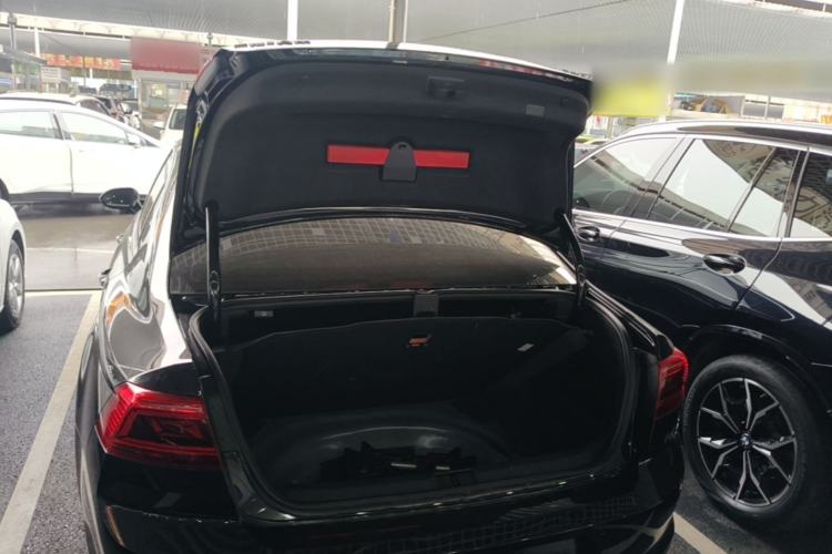 Used Volkswagen Magotan 2020 330TSI DSG Leading Model Trunk