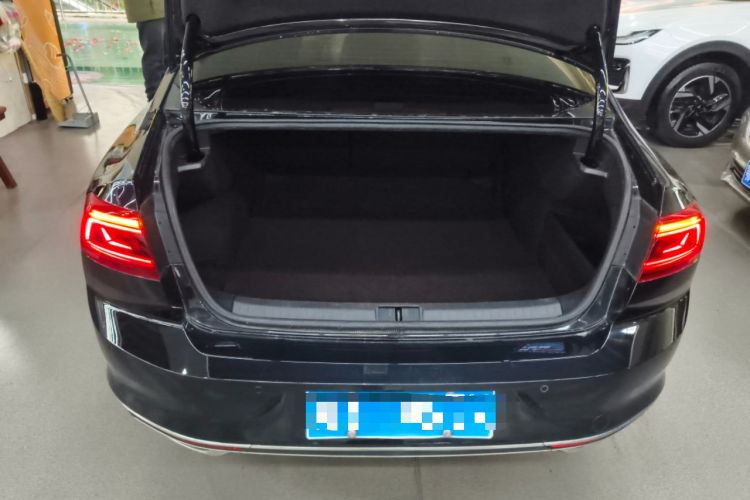 Used Volkswagen Magotan 2020 280TSI DSG Comfort Edition Trunk