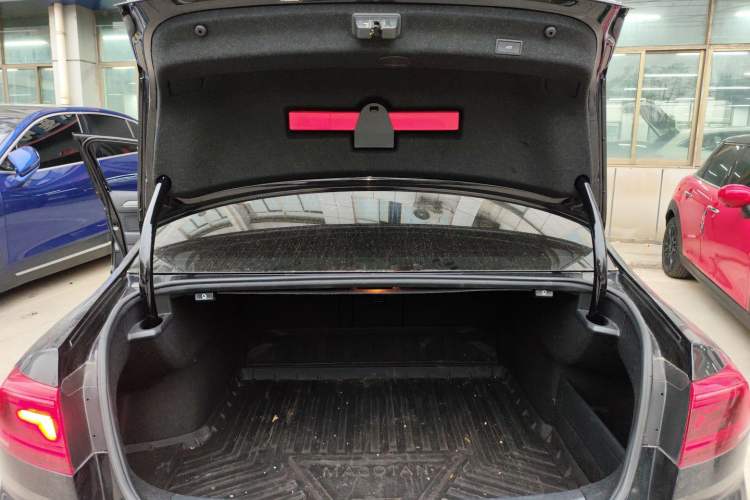 Used Volkswagen Magotan 2020 330TSI DSG Luxury Edition Trunk