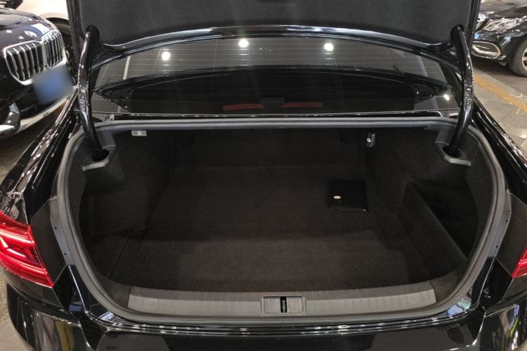 Used Volkswagen Magotan 2020 330TSI DSG Luxury Edition Trunk