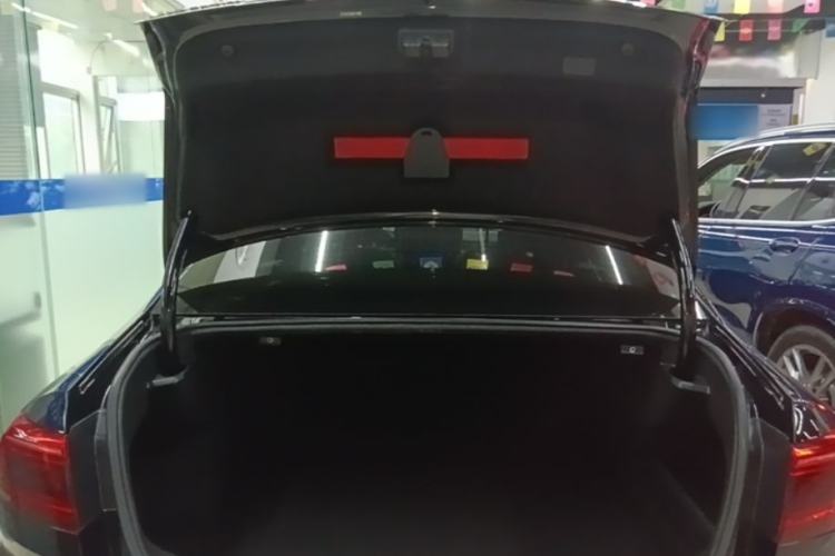 Used Volkswagen Magotan 2020 330TSI DSG Luxury Edition Trunk