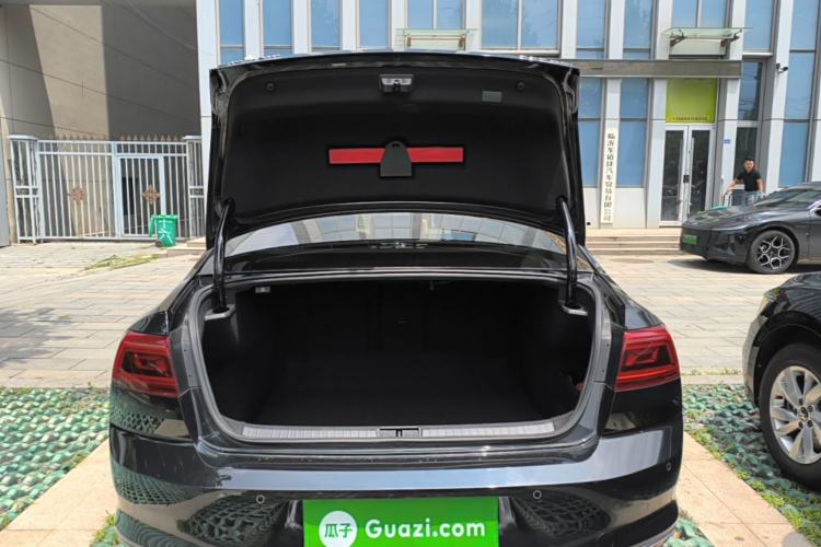 Used Volkswagen Magotan 2020 330TSI DSG Leading Model Trunk