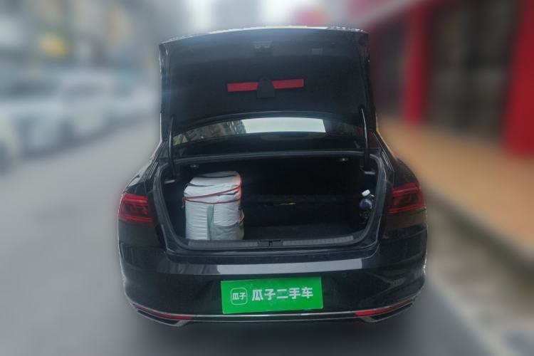 Used Volkswagen Magotan 2020 330TSI DSG Leading Model Trunk