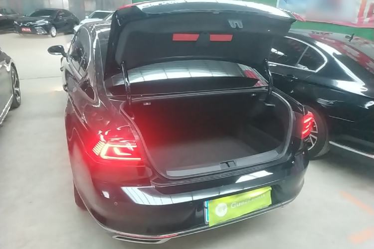 Used Volkswagen Magotan 2020 330TSI DSG Luxury Edition Trunk