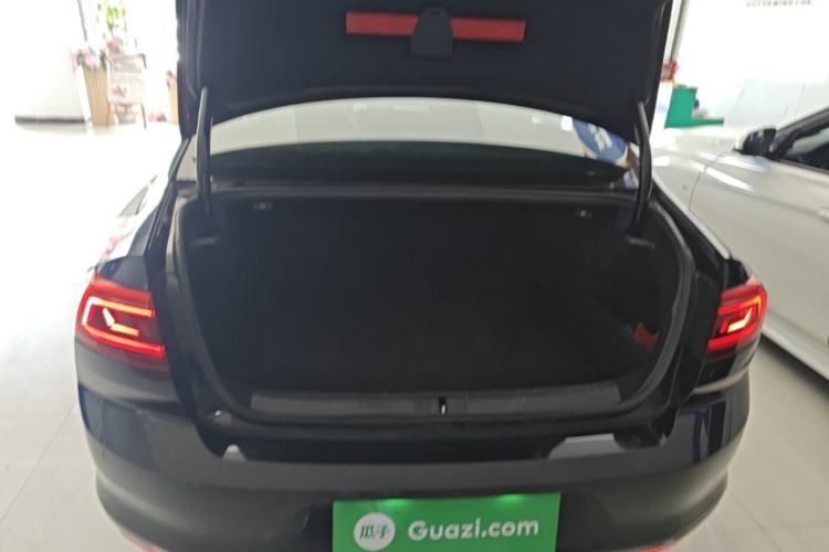 Used Volkswagen Magotan 2020 330TSI DSG Luxury Edition Trunk