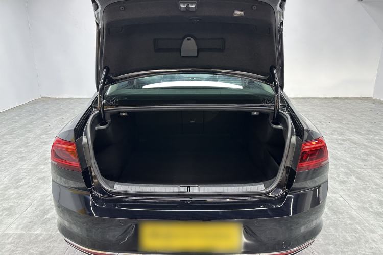 Used Volkswagen Magotan 2020 330TSI DSG Luxury Edition Trunk
