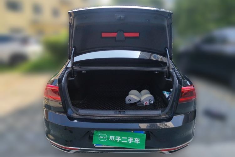 Used Volkswagen Magotan 2020 330TSI DSG Luxury Edition Trunk