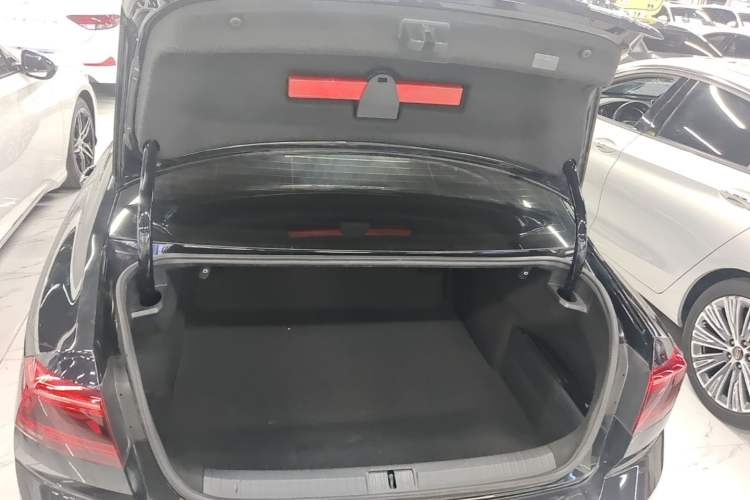 Used Volkswagen Magotan 2020 280TSI DSG Leading Edition Trunk