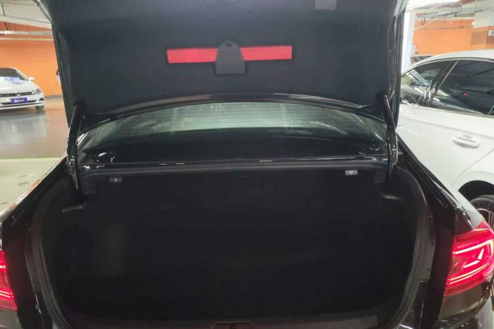 Used Volkswagen Magotan 2020 330TSI DSG Leading Model Trunk
