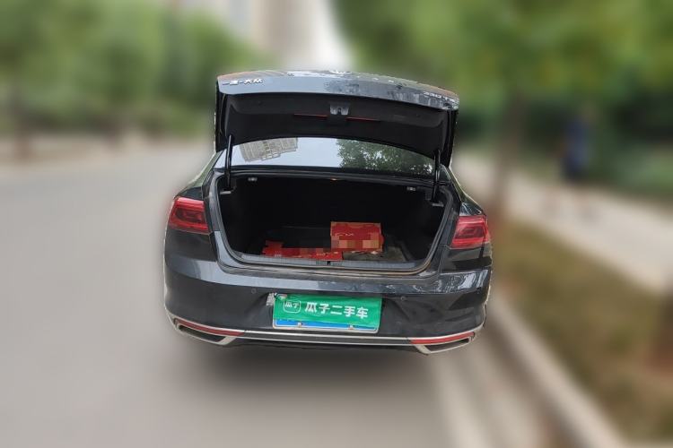 Used Volkswagen Magotan 2020 330TSI DSG Leading Model Trunk