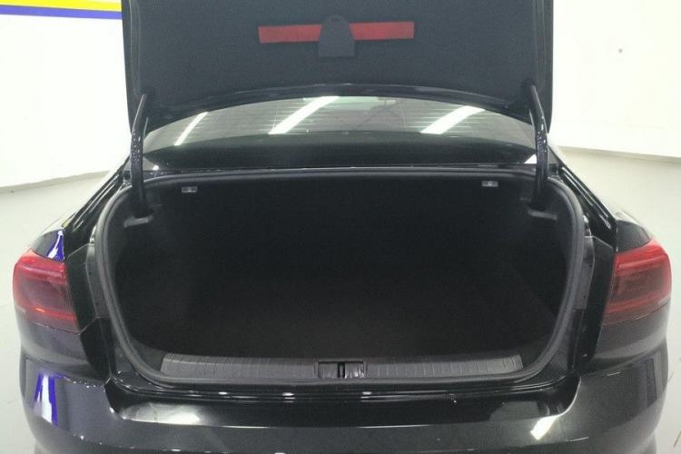 Used Volkswagen Magotan 2020 280TSI DSG Leading Edition Trunk