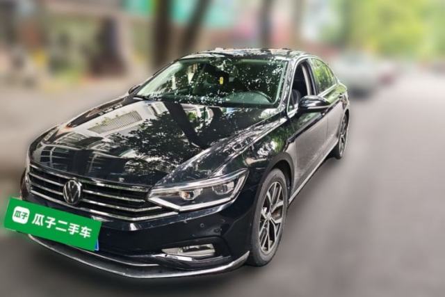 Ojetý Volkswagen Magotan 2020 330TSI DSG Leading Model