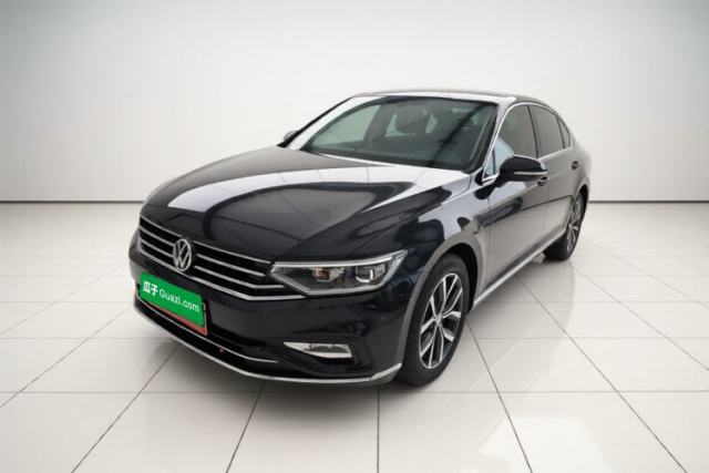 Ojetý Volkswagen Magotan 2020 330TSI DSG Leading Model