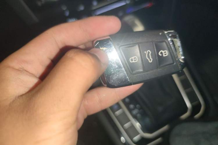 Used Volkswagen Magotan 2020 330TSI DSG Leading Model Vehicle Key