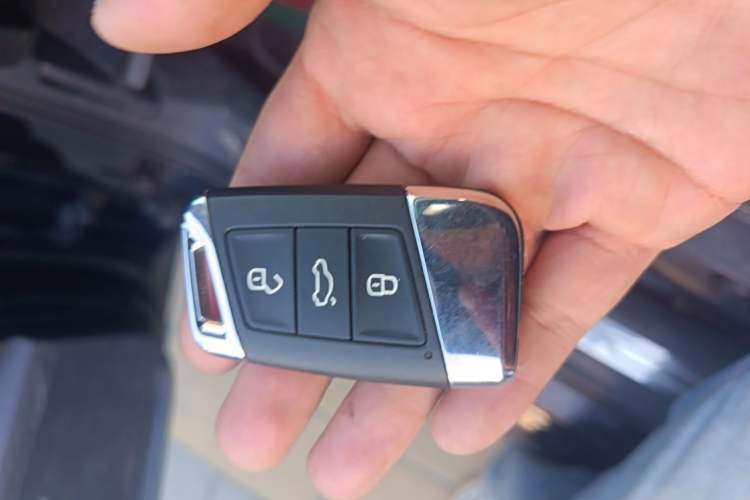 Used Volkswagen Magotan 2020 330TSI DSG Leading Model Vehicle Key