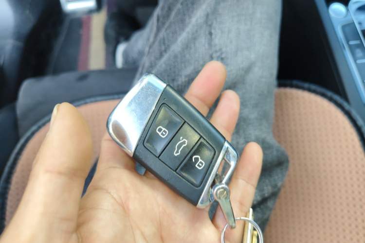 Used Volkswagen Magotan 2020 380TSI DSG Luxury Version Vehicle Key