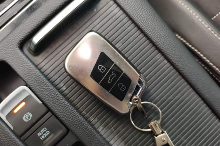 Used Volkswagen Magotan 2020 330TSI DSG Leading Model Vehicle Key
