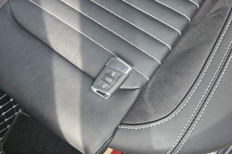 Used Volkswagen Magotan 2020 330TSI DSG Leading Model Vehicle Key