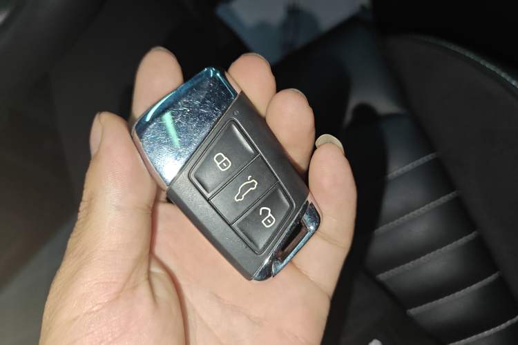 Used Volkswagen Magotan 2020 330TSI DSG Leading Model Vehicle Key