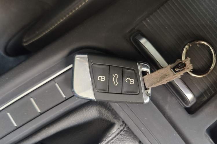 Used Volkswagen Magotan 2020 330TSI DSG Luxury Edition Vehicle Key