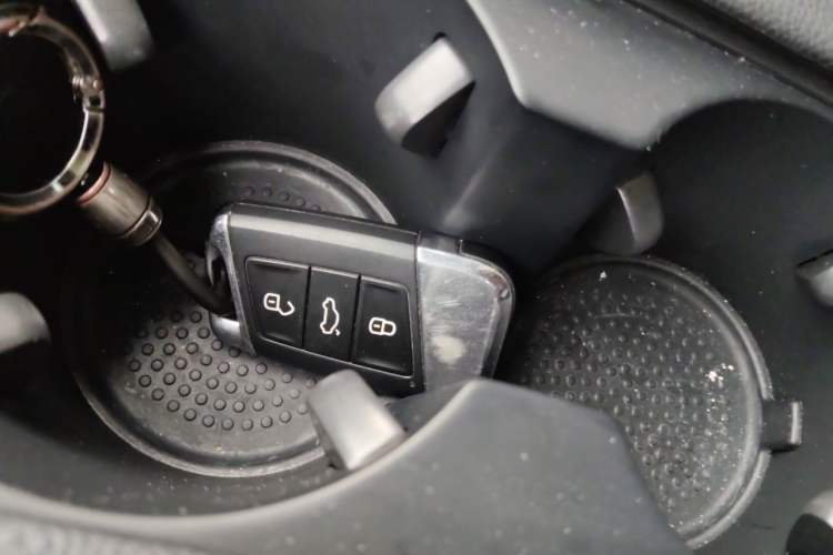 Used Volkswagen Magotan 2020 330TSI DSG Leading Model Vehicle Key