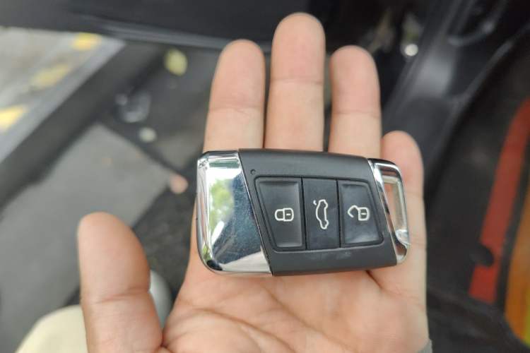 Used Volkswagen Magotan 2020 330TSI DSG Leading Model Vehicle Key