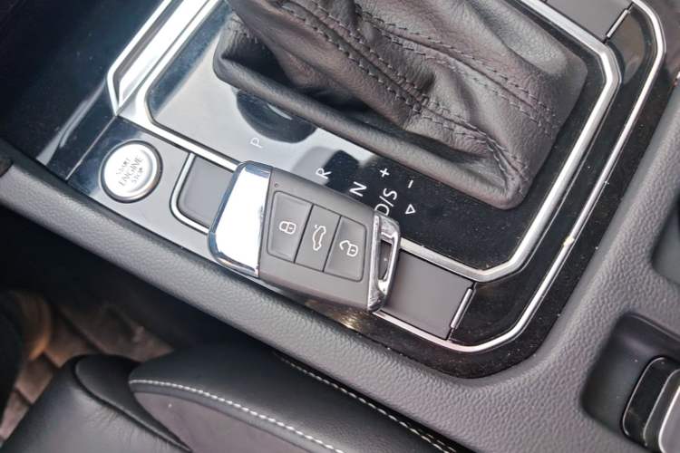Used Volkswagen Magotan 2020 330TSI DSG Leading Model Vehicle Key
