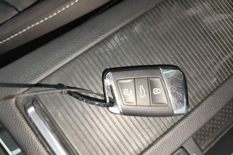 Used Volkswagen Magotan 2020 330TSI DSG Leading Model Vehicle Key