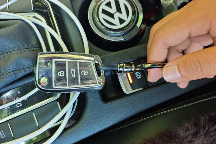 Used Volkswagen Magotan 2020 330TSI DSG Leading Model Vehicle Key