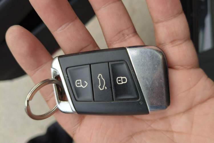 Used Volkswagen Magotan 2020 330TSI DSG Leading Model Vehicle Key