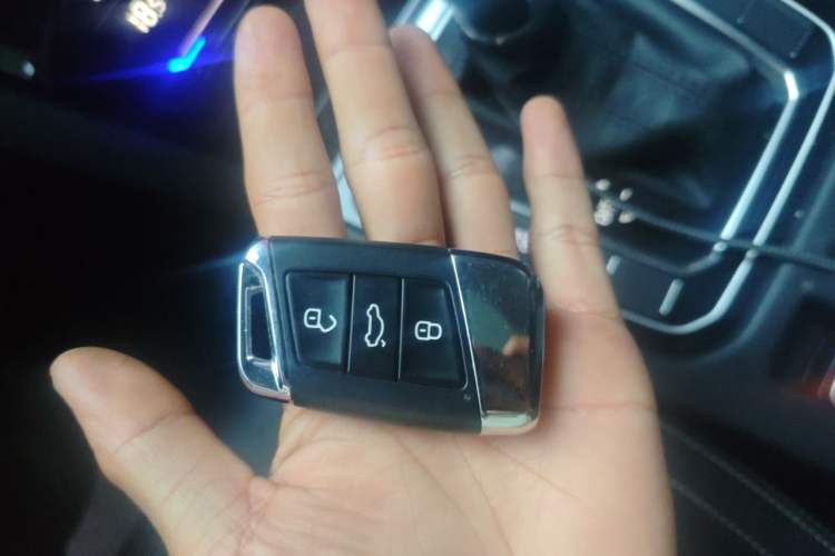 Used Volkswagen Magotan 2020 330TSI DSG Leading Model Vehicle Key