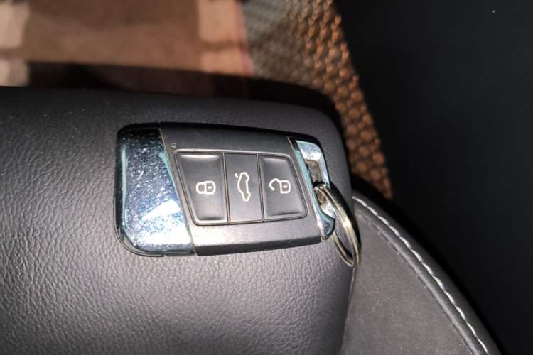 Used Volkswagen Magotan 2020 330TSI DSG Leading Model Vehicle Key