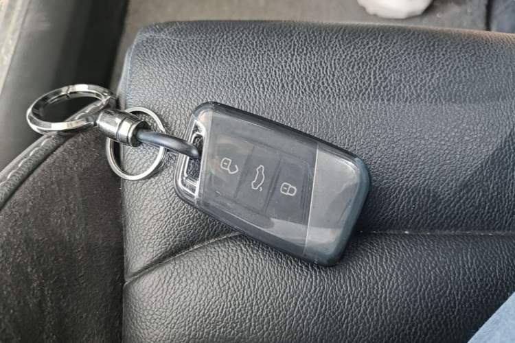 Used Volkswagen Magotan 2020 330TSI DSG Leading Model Vehicle Key