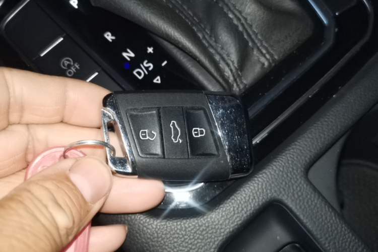 Used Volkswagen Magotan 2020 330TSI DSG Leading Model Vehicle Key