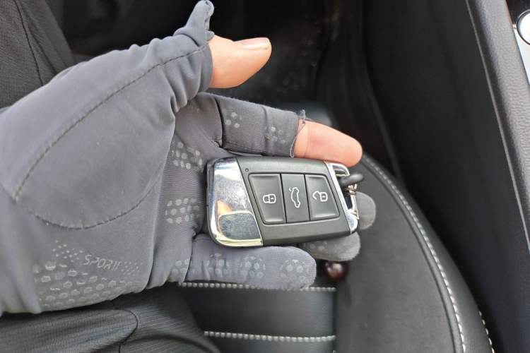 Used Volkswagen Magotan 2020 330TSI DSG Leading Model Vehicle Key