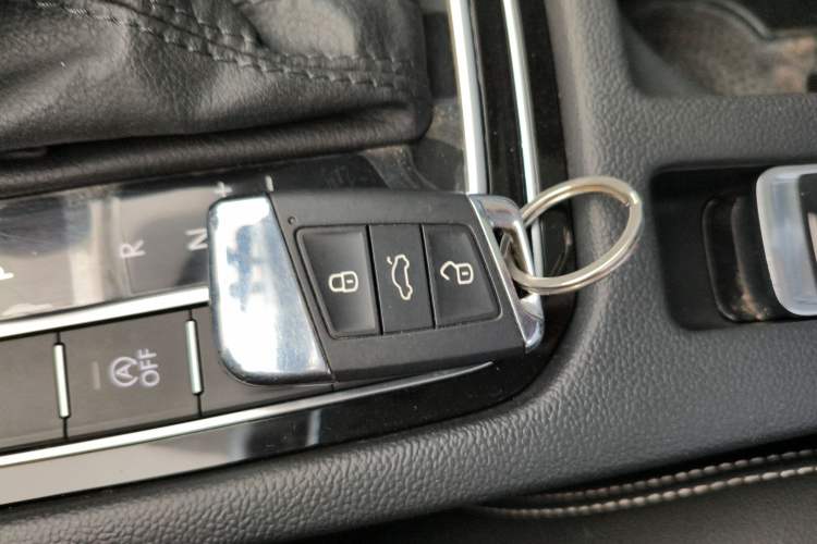 Used Volkswagen Magotan 2020 330TSI DSG Luxury Edition Vehicle Key