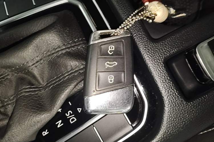 Used Volkswagen Magotan 2020 330TSI DSG Leading Model Vehicle Key