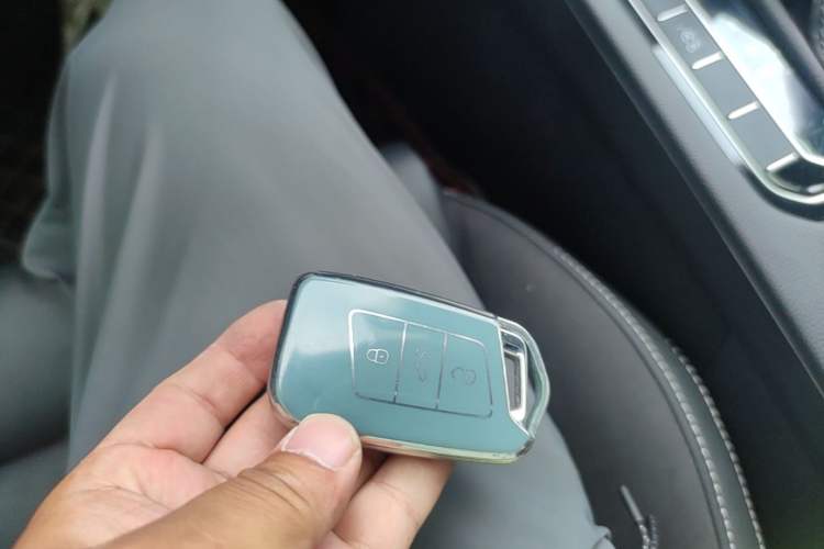 Used Volkswagen Magotan 2020 330TSI DSG Leading Model Vehicle Key