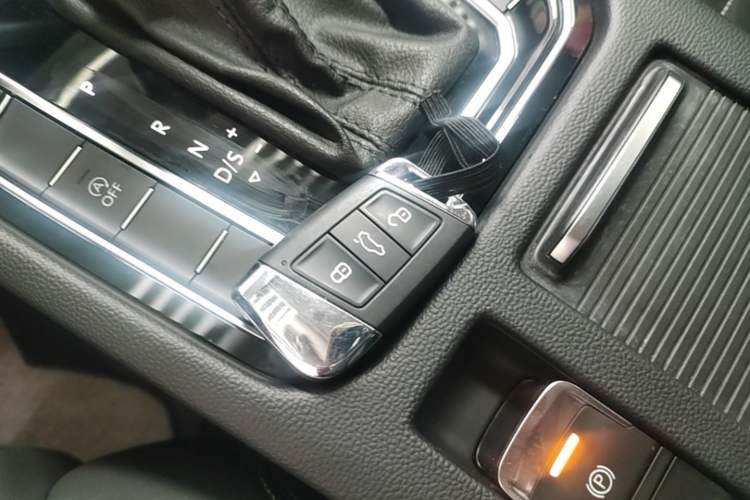 Used Volkswagen Magotan 2020 380TSI DSG Luxury Version Vehicle Key