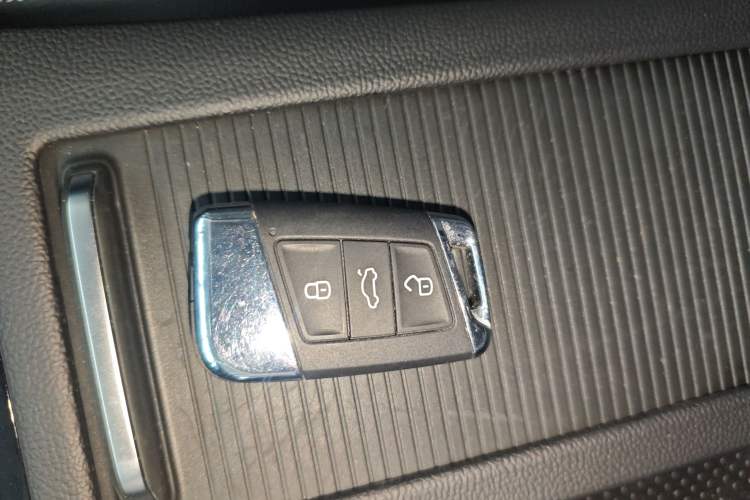 Used Volkswagen Magotan 2020 330TSI DSG Leading Model Vehicle Key