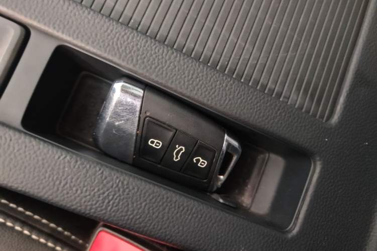 Used Volkswagen Magotan 2020 330TSI DSG Leading Model Vehicle Key