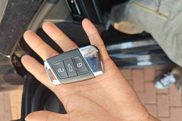 Used Volkswagen Magotan 2020 330TSI DSG Leading Model Vehicle Key