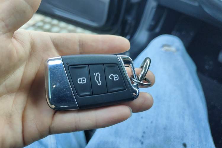 Used Volkswagen Magotan 2020 330TSI DSG Leading Model Vehicle Key
