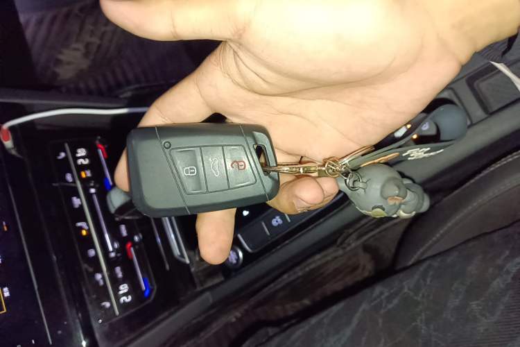 Used Volkswagen Magotan 2020 330TSI DSG Leading Model Vehicle Key