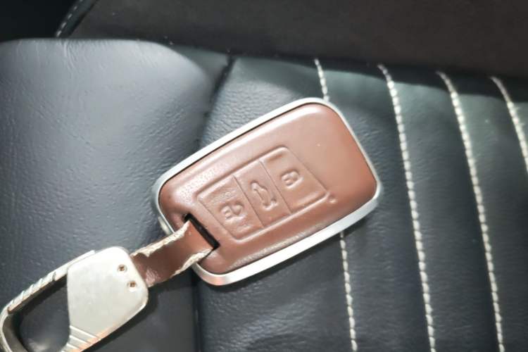 Used Volkswagen Magotan 2020 330TSI DSG Leading Model Vehicle Key