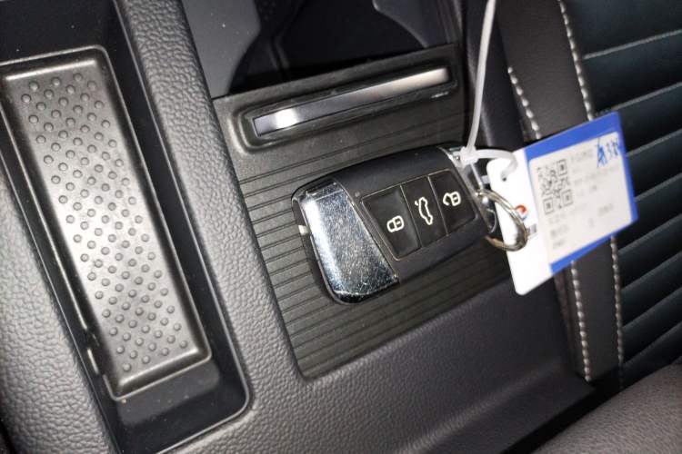 Used Volkswagen Magotan 2020 330TSI DSG Leading Model Vehicle Key
