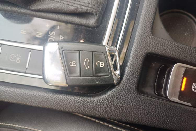 Used Volkswagen Magotan 2020 280TSI DSG Comfort Edition Vehicle Key