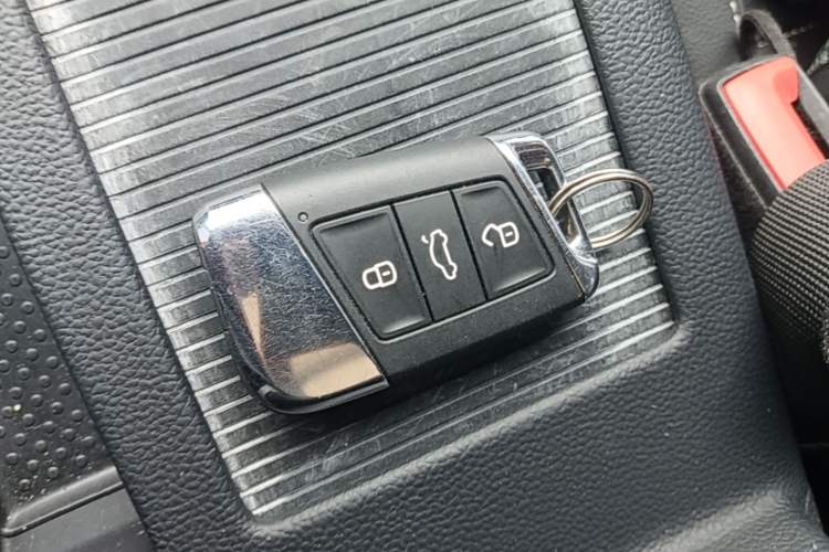 Used Volkswagen Magotan 2020 330TSI DSG Leading Model Vehicle Key